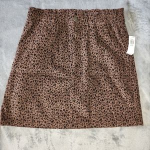 Old navy(NWT) cheetah print skirt(corduroy) size 14 -16